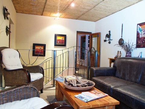  Tsitsikamma Guesthouse Staircase Lounge